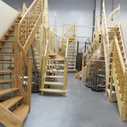 Фотография Выставки готовых лестниц